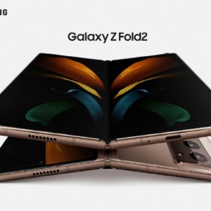 ‘Galaxy Z Fold 2’ US carrier lock model Android 13 update