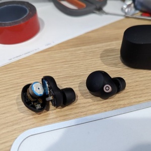 Battery explosion in some Sony wireless earphones ‘WF-1000XM4’ – KBench